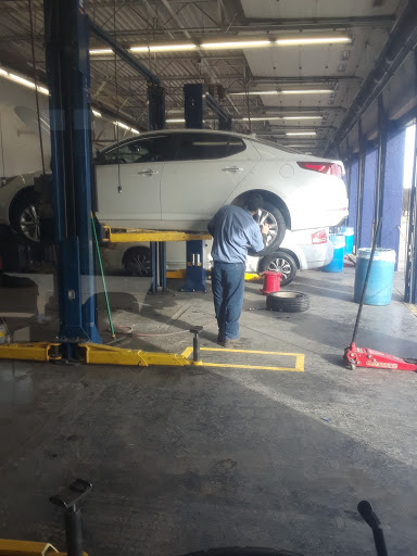 Auto Parts Store «Pep Boys Auto Parts & Service», reviews and photos, 8103 Marbach Rd, San Antonio, TX 78227, USA