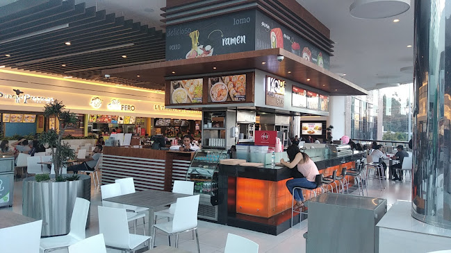Opiniones de Patio de comidas Centro comercial el Bosque en Quito - Centro comercial