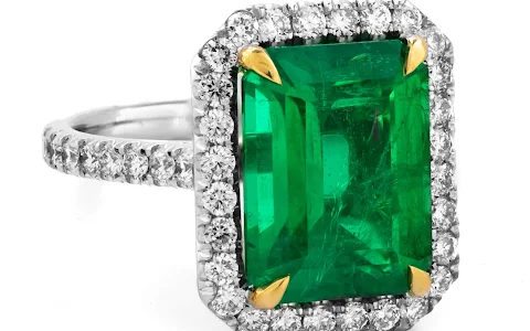 Emerald Whisper Jewelry image