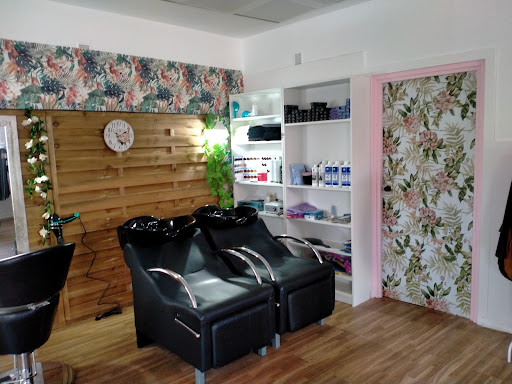 Peluquería Patri's Moda y Complementos en Torrejón del Rey, Guadalajara