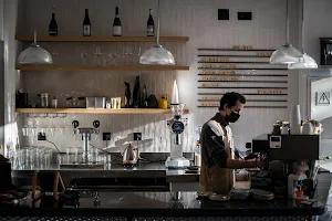 FOUR Madrid — Specialty coffee & Natural wine image