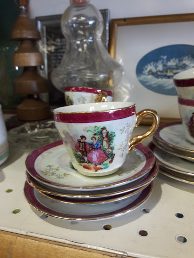 Thrift Store «Community Thrift Store», reviews and photos, 3237 E Florence Ave, Huntington Park, CA 90255, USA