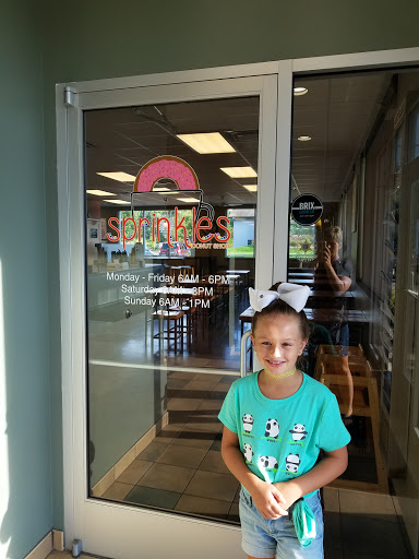 Donut Shop «Sprinkles Donut Shop», reviews and photos, 8467 Algoma Ave NE, Rockford, MI 49341, USA