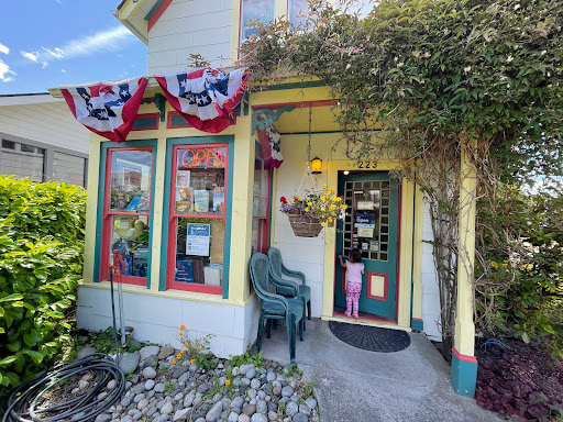 Serendipity the Used Book Pl, 223 A St, Friday Harbor, WA 98250, USA, 