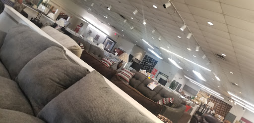 Furniture Store «Discount Furniture & Mattress Outlet», reviews and photos, 2455 S Hamilton Rd, Columbus, OH 43232, USA