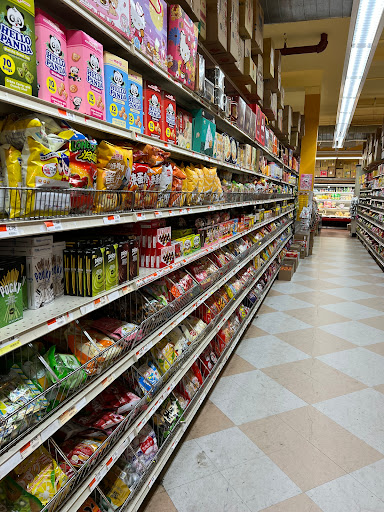 Asian Grocery Store «IOG Supermarket», reviews and photos, 19525 69th Ave, Fresh Meadows, NY 11365, USA