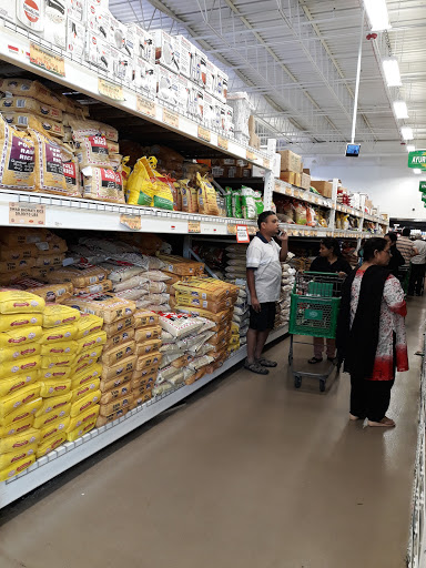 Grocery Store «Patel Brothers», reviews and photos, 830 W Golf Rd, Schaumburg, IL 60194, USA