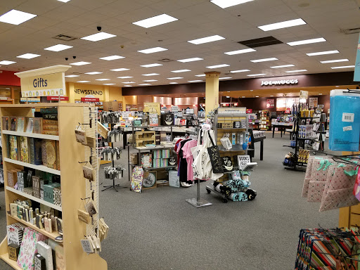 Book Store «Books-A-Million», reviews and photos, 335 Howe Ave, Cuyahoga Falls, OH 44221, USA