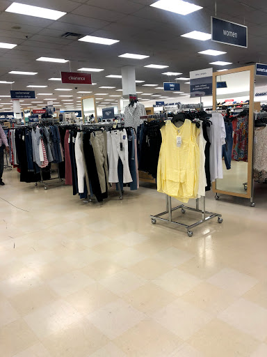 Clothing Store «Ross Dress for Less», reviews and photos, 3500 East-West Hwy, Hyattsville, MD 20782, USA