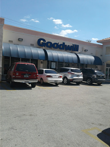 Thrift Store «Goodwill», reviews and photos