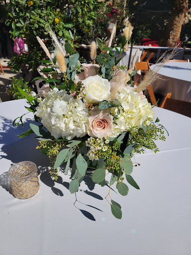 Florist «Baldwin Park Flowers & Gifts», reviews and photos, 14358 Ramona Blvd, Baldwin Park, CA 91706, USA