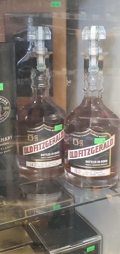 Liquor Store «Emporium Liquor Shoppe», reviews and photos, 30547 US Hwy 19 N, Palm Harbor, FL 34684, USA