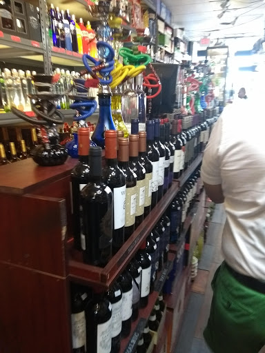 Liquor Store «C R Liquor Store», reviews and photos, 2119 Hollywood Blvd, Hollywood, FL 33020, USA