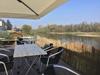 Atmosphère du Restaurant A Contre-Courant à Gennes-Val-de-Loire - n°16