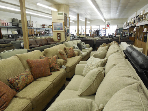 Family Discount Furniture in Keokuk, Iowa
