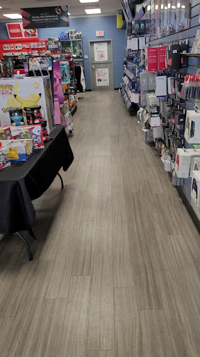 GameStop, 210 N West End Blvd, Quakertown, PA 18951, USA, 