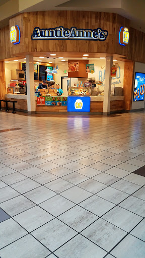 Shopping Mall «Alderwood Mall», reviews and photos, 3000 184th St SW, Lynnwood, WA 98037, USA