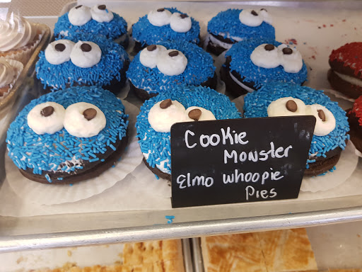 Bakery «Antoines Pastry Shop», reviews and photos, 317 Watertown St, Newton, MA 02458, USA