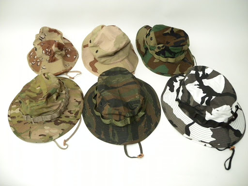 Army & Navy Surplus Shop «Army Navy Sales», reviews and photos, 3100 N Lincoln Ave, Chicago, IL 60657, USA