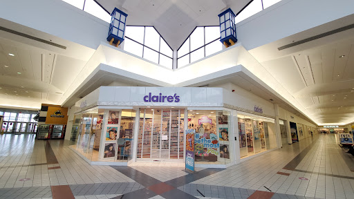 Shopping Mall «Liberty Tree Mall», reviews and photos, 100 Independence Way, Danvers, MA 01923, USA