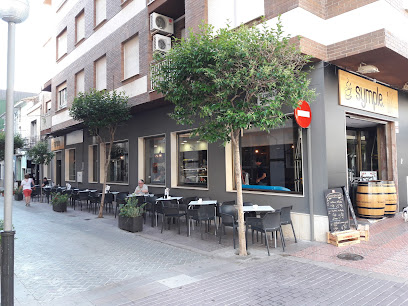 Symple - Carrer Sant Tomàs, 34, 12560 Benicàssim, Castelló, Spain