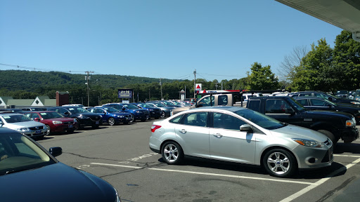 Car Dealer «J&M Automotive Sales and Service LLC», reviews and photos, 756 New Haven Rd, Naugatuck, CT 06770, USA