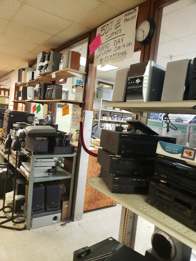 Thrift Store «H2O Help & Hope To Others», reviews and photos, 451 SE Maple St, Dallas, OR 97338, USA