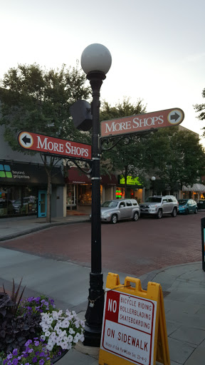 Beer Store «BEER SHOP», reviews and photos, 1026 North Blvd, Oak Park, IL 60302, USA