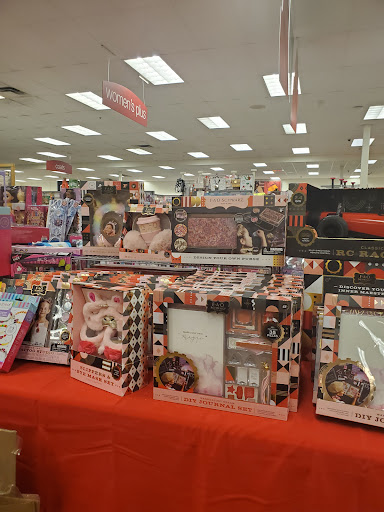 Department Store «T.J. Maxx», reviews and photos, 100 Mountaineer Dr, Stroudsburg, PA 18360, USA