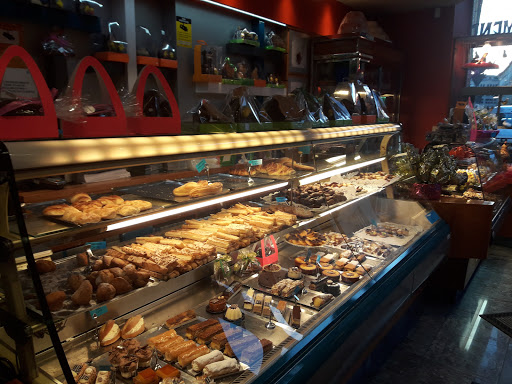 Pastelería Larramendi SL en Burlada, Navarra