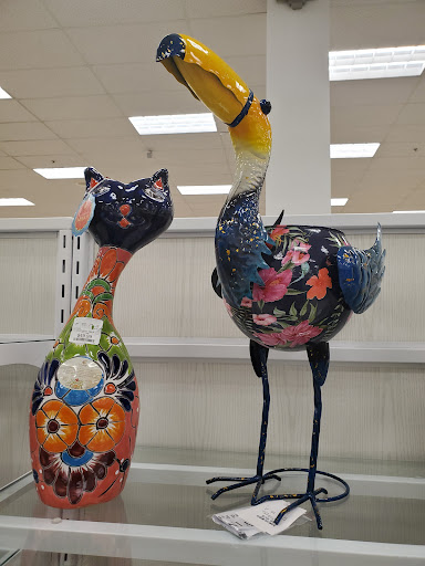 Marshalls & HomeGoods