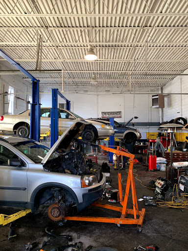 Auto Repair Shop «EZ Auto Repair & Service», reviews and photos, 768 Rose Ave, Columbus, OH 43219, USA
