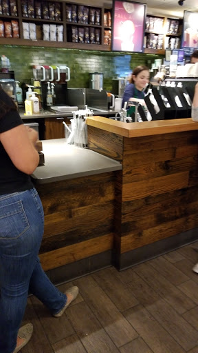 Coffee Shop «Starbucks», reviews and photos, 455 Main St, Islip, NY 11751, USA