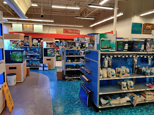 Pet Supply Store «Petco Animal Supplies», reviews and photos, 4217 W Wendover Ave G, Greensboro, NC 27407, USA