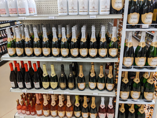 Liquor Store «Wine Chateau», reviews and photos, 85 Central Ave, Metuchen, NJ 08840, USA