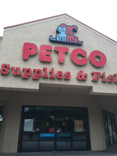 Pet Supply Store «Petco Animal Supplies», reviews and photos, 179 N Milwaukee St, Boise, ID 83704, USA