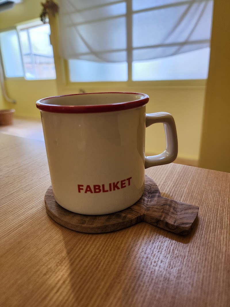 自家焙煎珈琲と生活道具の店 FABLIKET