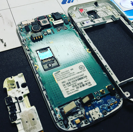 Cell Phone Store «Eazy Computers & iPhone Repair», reviews and photos, 930 Arch St, Philadelphia, PA 19107, USA