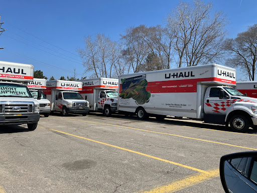 RV Storage Facility «U-Haul Moving & Storage of Ypsilanti», reviews and photos, 2714 Washtenaw Ave, Ypsilanti, MI 48197, USA