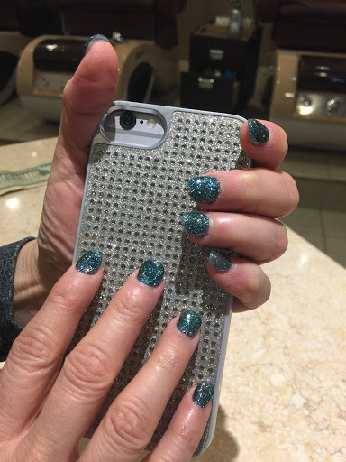 Nail Salon «Calhoun Nail Spa», reviews and photos, 3001 Hennepin Ave, Minneapolis, MN 55408, USA