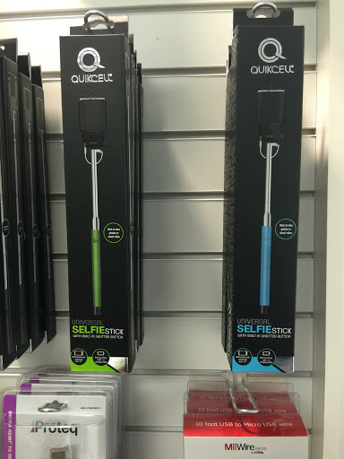 Cell Phone Store «Cricket Wireless», reviews and photos, 75 Holland St c, Somerville, MA 02144, USA