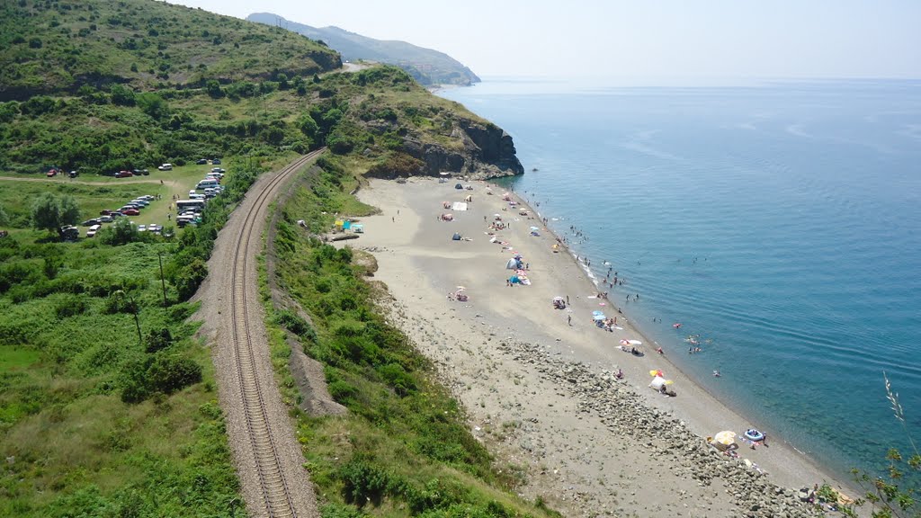 Foto von Gucceagzi plaji mit beiger sand Oberfläche