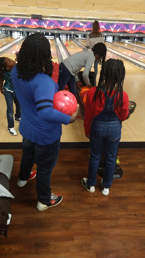 Bowling Alley «AMF Circle Lanes», reviews and photos, 525 Main St, East Haven, CT 06512, USA