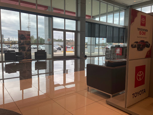 Toyota Dealer «Toyota of Fort Walton Beach», reviews and photos, 1006 Beal Pkwy NW, Fort Walton Beach, FL 32547, USA