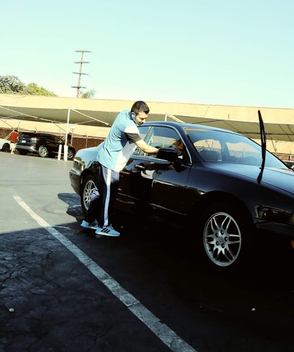 $1 Car Wash en Lynwood