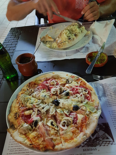 Pizzería El Horno de Hufo - Conjunto Islas del Sol, C. Bahía, 7, 29740 Torre del Mar, Málaga, Spain