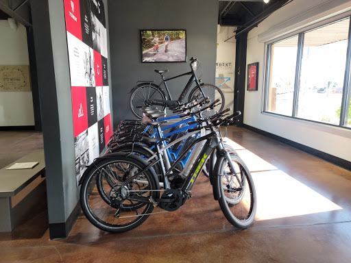 Bicycle Store «Trek Bicycle Store of West Phoenix», reviews and photos, 13085 W McDowell Rd, Avondale, AZ 85392, USA