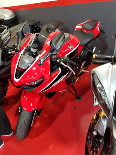 Motorcycle Dealer «Patagonia Motorcycles», reviews and photos, 2289 NE 164th St, North Miami Beach, FL 33160, USA