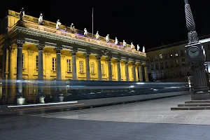 Dentiste Bordeaux - Dr Mathieu Contrepois - Esthétique Dentaire image