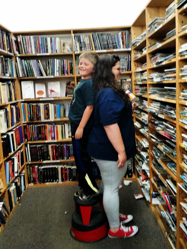 Book Store «Half Price Books», reviews and photos, 31 Orland Square Dr, Orland Park, IL 60462, USA